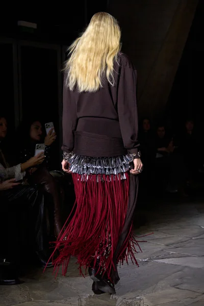 Look 106